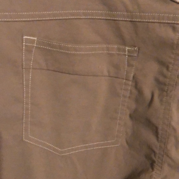 Like New Women’s Marmot Shorts 10 - Picture 7 of 12